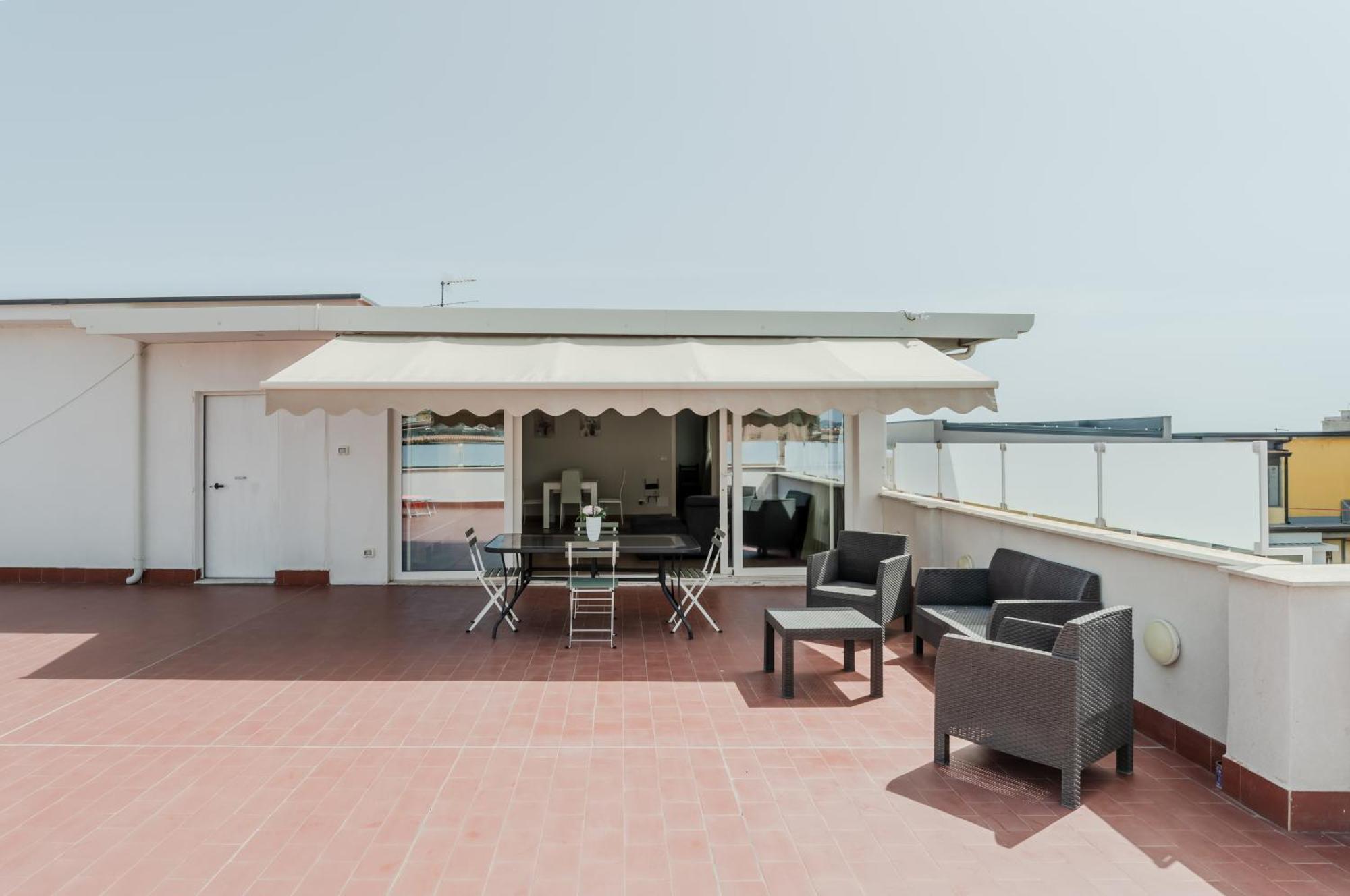 Catania Skyview Terrace: Your Urban Escape Exterior photo